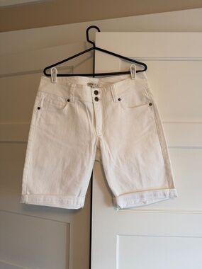 White Denim Bermuda Lou Lou Shorts by CAbi: size 12